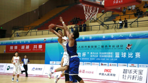北京首钢28胜13负紧随其后北京首钢28胜13负